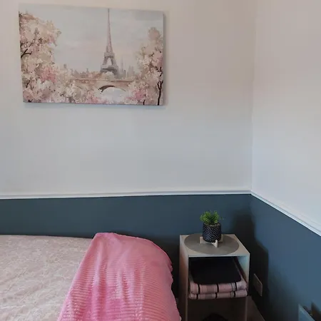 The Corner House Town *