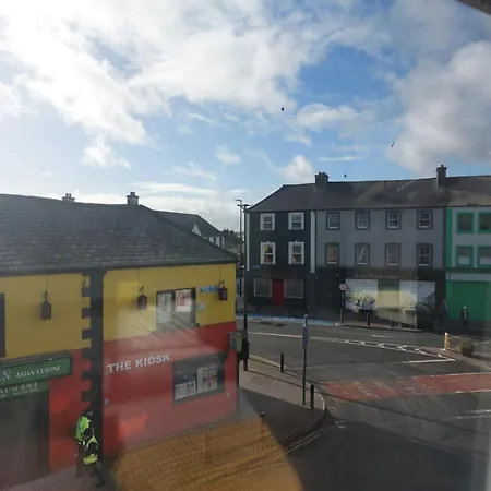 Πανσιόν The Corner House Town Λόνγκφορντ