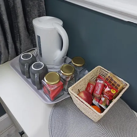 The Corner House Town *